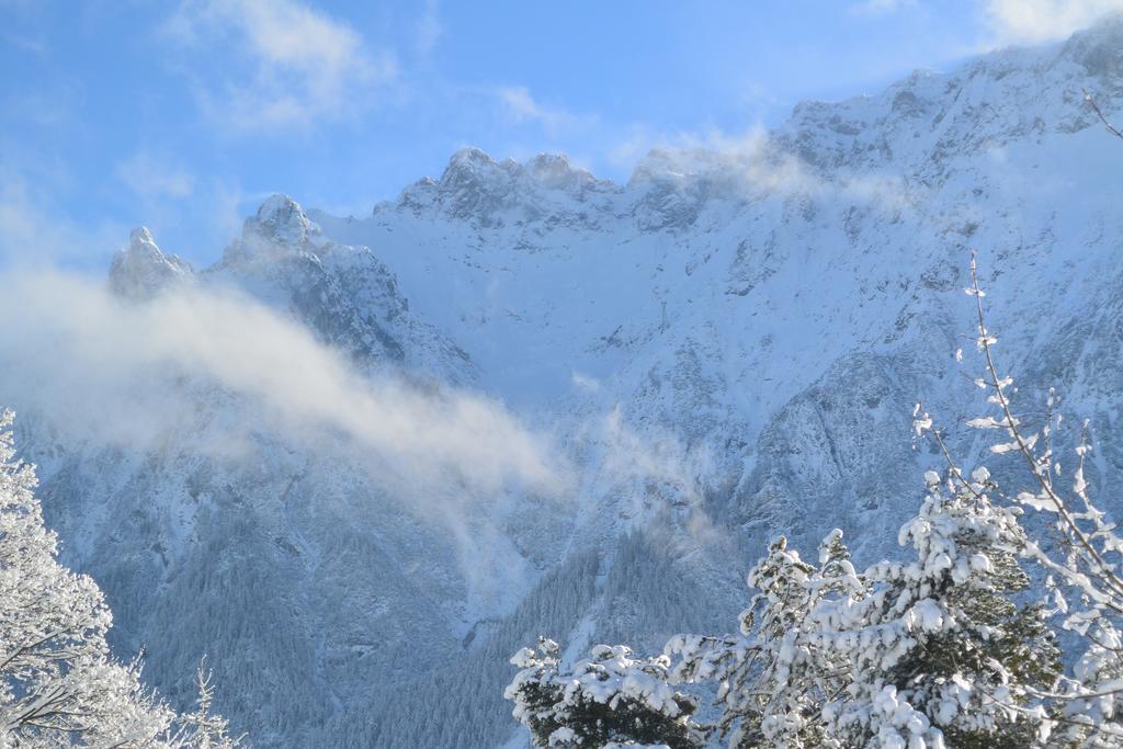 Ferienhaus Bichler Mittenwald Exterior foto